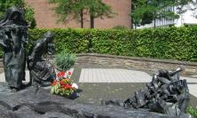 Photo of the monument to Edith Stein in Cologne by Northfielder via Flickr